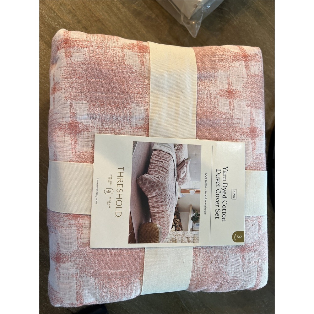 Threshold King Size 3 Pcs  Yarn Dyed Duvet Cover Set Pink 100% Cotton